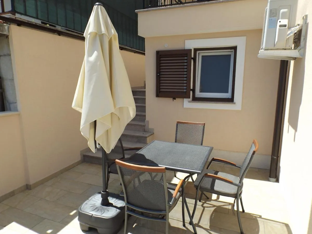 Apartments Villa Elma Moscenicka Draga 0*,