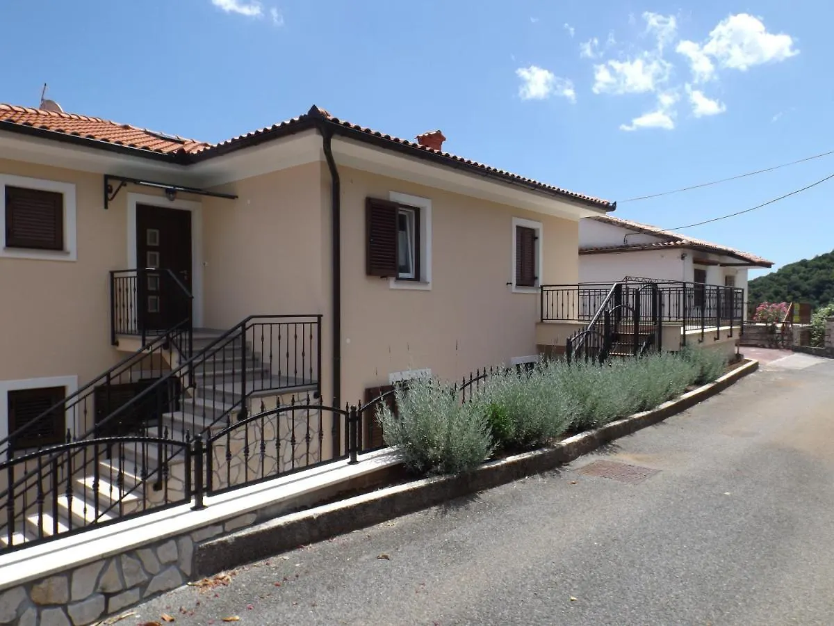 Apartments Villa Elma Moscenicka Draga Homestay