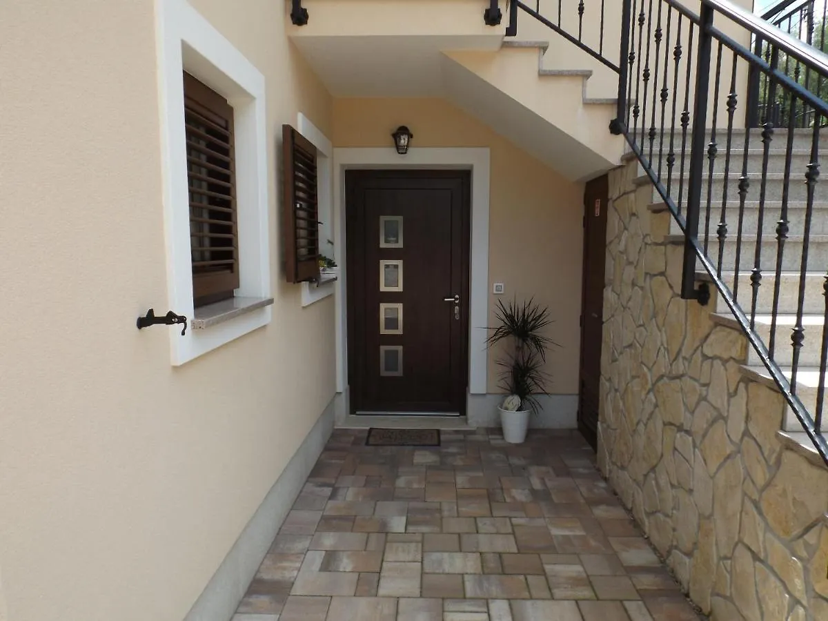 Apartments Villa Elma Moscenicka Draga 0*,